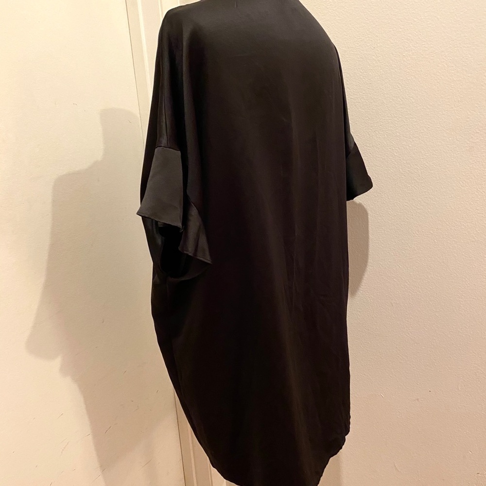NWT Victoria’s Secret Robe w Ruffles - Picture 8 of 8